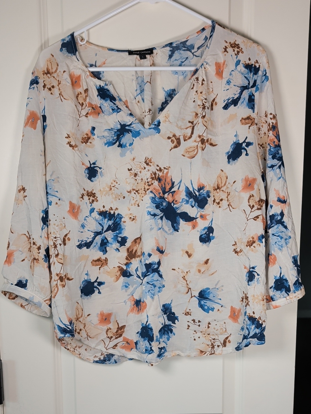 Floral Split-Neck Blouse in Cream and Blue - Picture 3 of 10